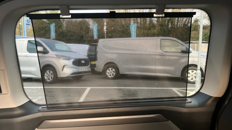 Ford Tourneo Custom 320 L1 Diesel Fwd 2.0 EcoBlue 136ps H1 Titanium 8 seater